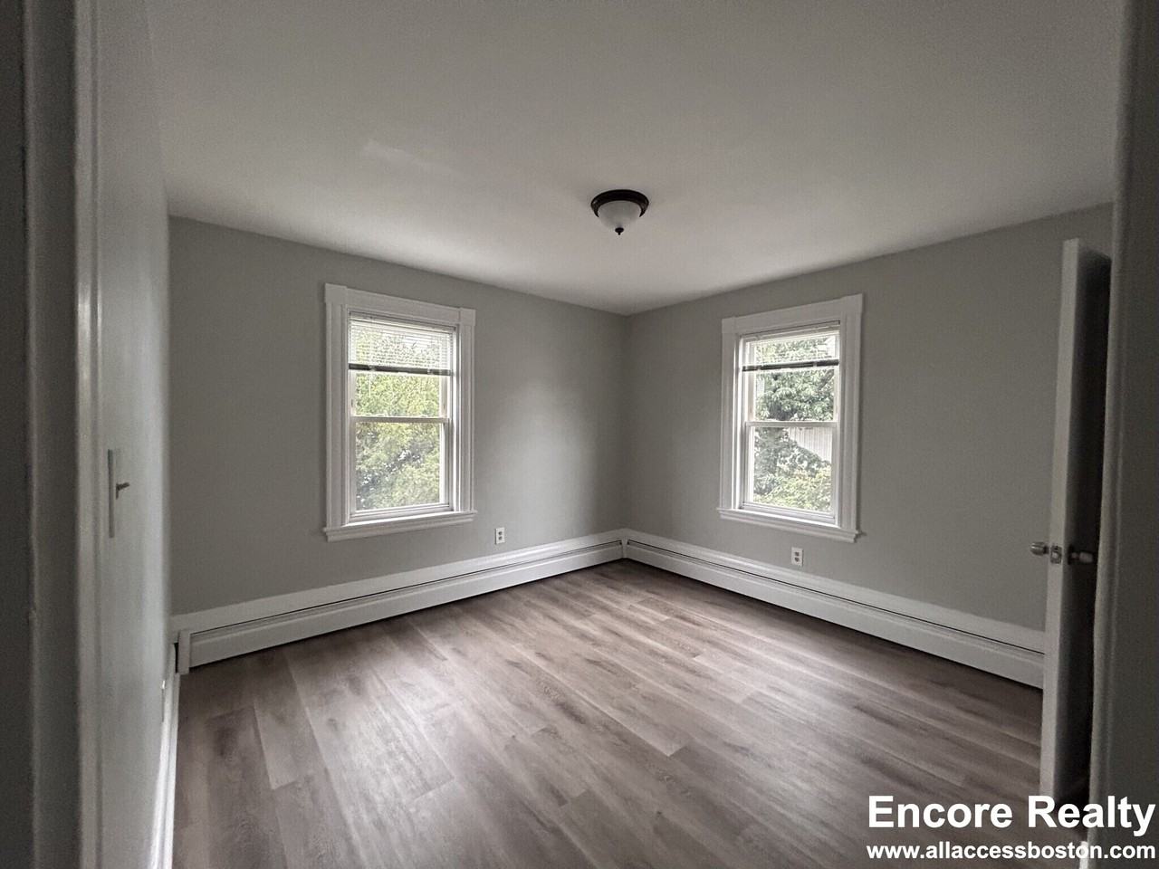 6 Swetts Ct - Photo 7 of 17