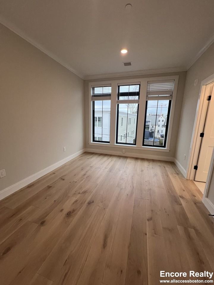 157 Everett Street #308 - Photo 7 of 35