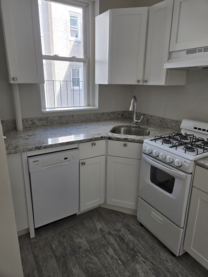1192 Commonwealth Ave #14