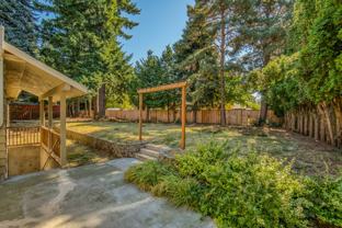 10626 Ne Knott St - Photo 1 of 1