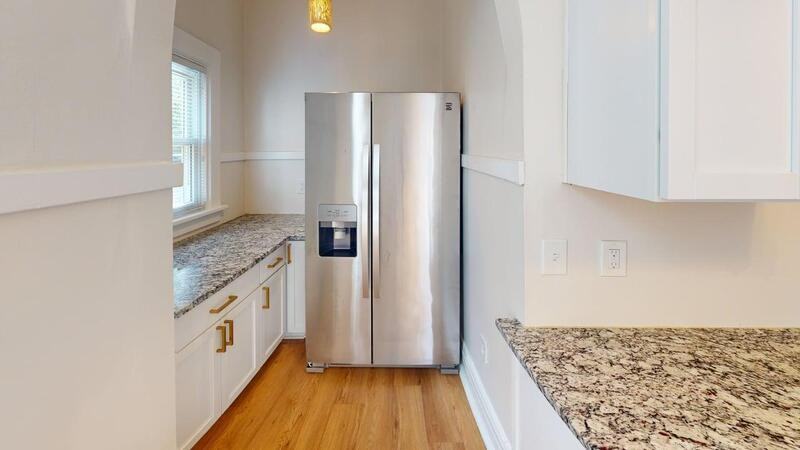 121 College Placeunit - Photo 5 of 15