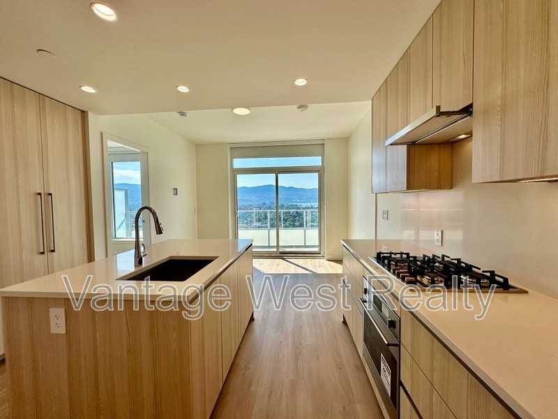 1806 Water St - Photo 6 of 28