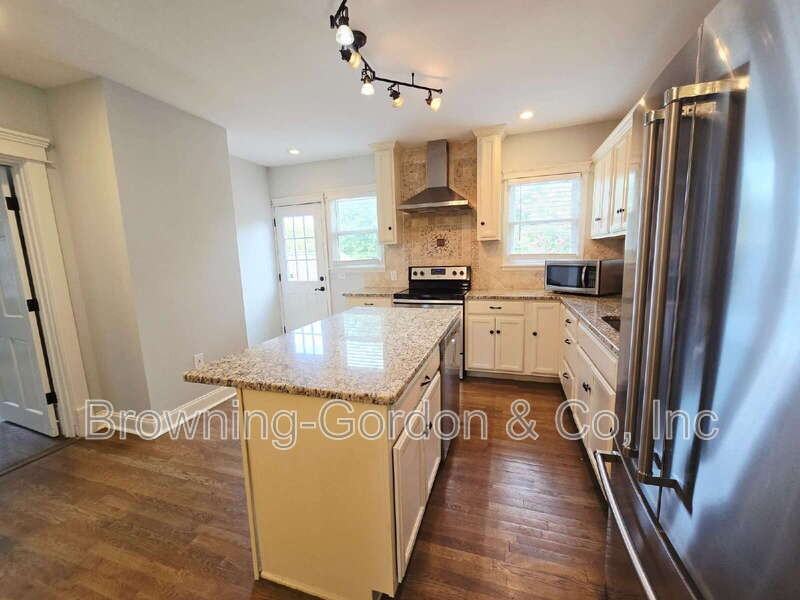 317 Neill Avenue - Photo 4 of 26