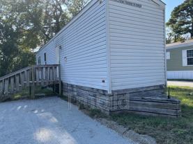 166 Lakeside Ln - Photo 1 of 1