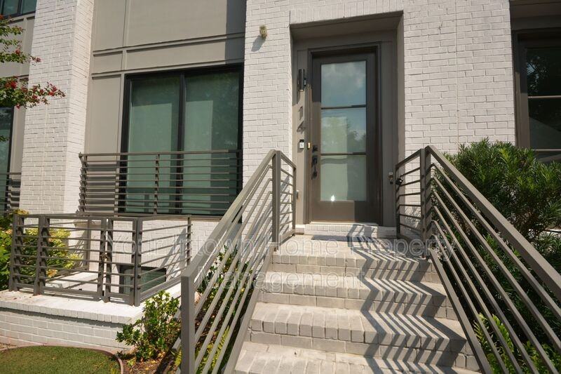 550 N Highland Ave Ne #14 - Photo 2 of 47