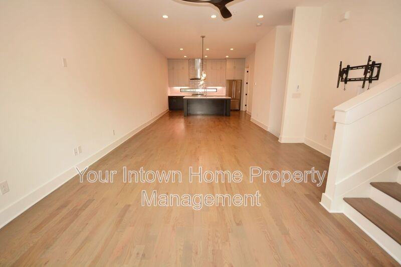550 N Highland Ave Ne #14 - Photo 3 of 47