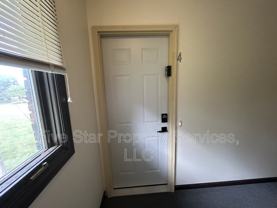 1222 W Monroe St #4 - Photo 1 of 1
