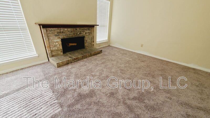 101 Brockway Dr - Photo 5 of 16