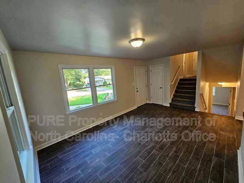 3121 Revolution Park Dr - Photo 6 of 32