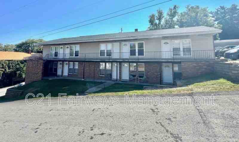 612 Union St - Photo 2 of 12