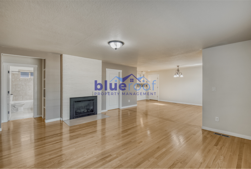 10626 Ne Knott St - Photo 4 of 22