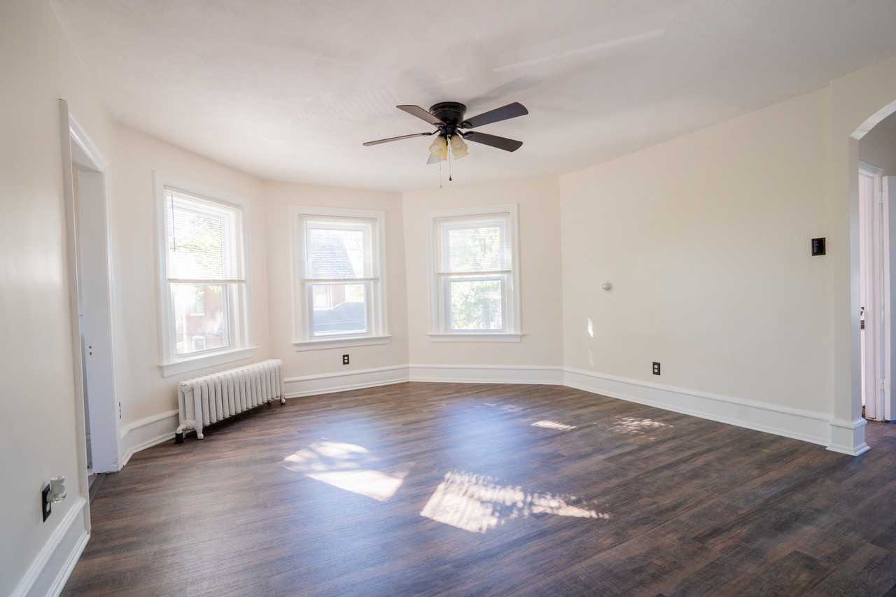 61 Penn Ave #B - Photo 3 of 31