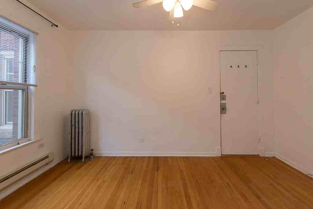 3263 W Wrightwood Ave #2S - Photo 6 of 15