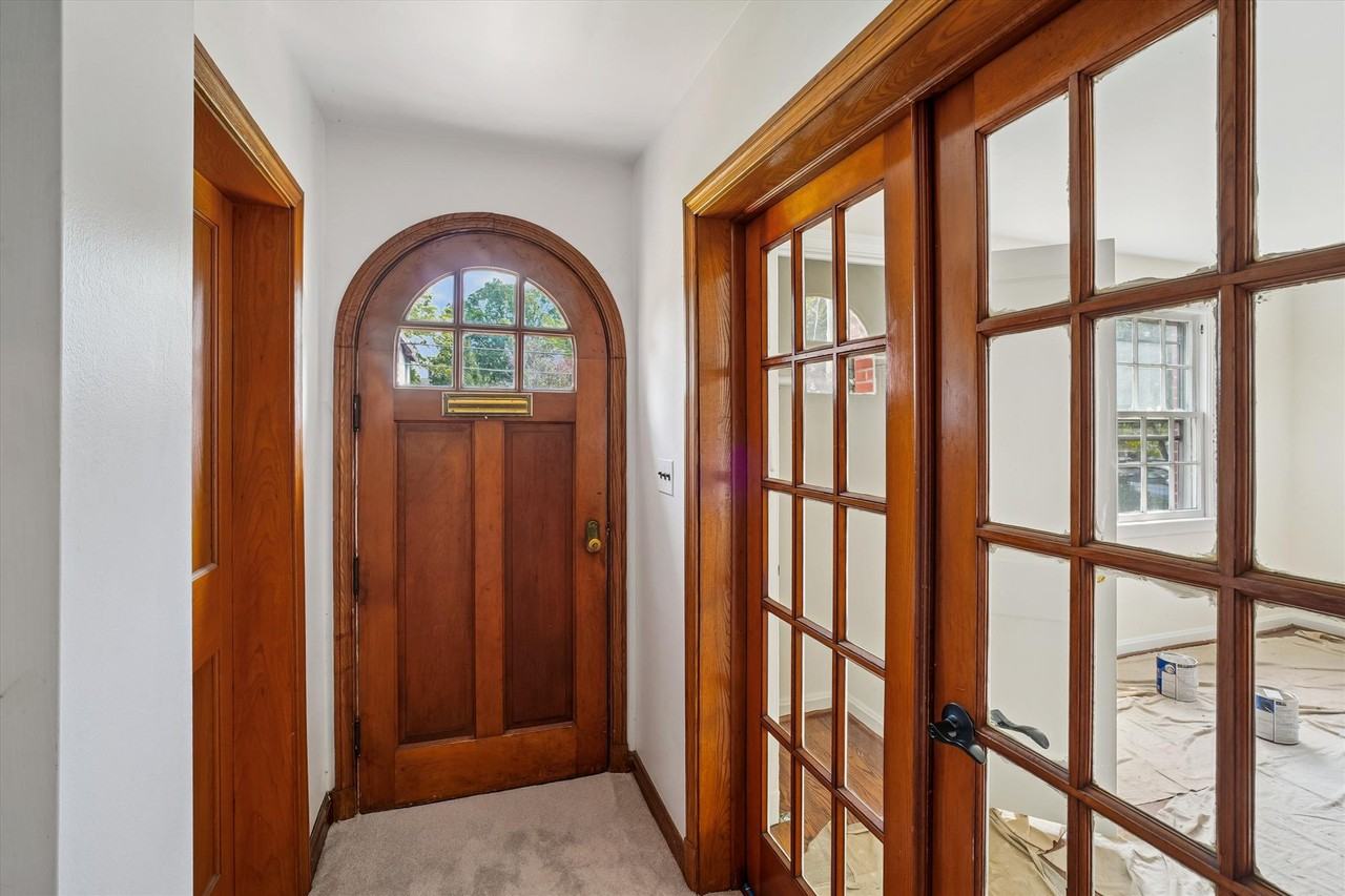 904 N Ivy St #3 - Photo 2 of 25