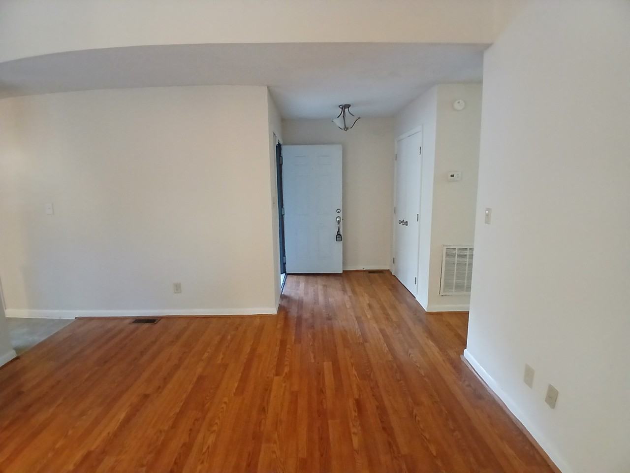 1223 Kilmory Dr - Photo 4 of 38