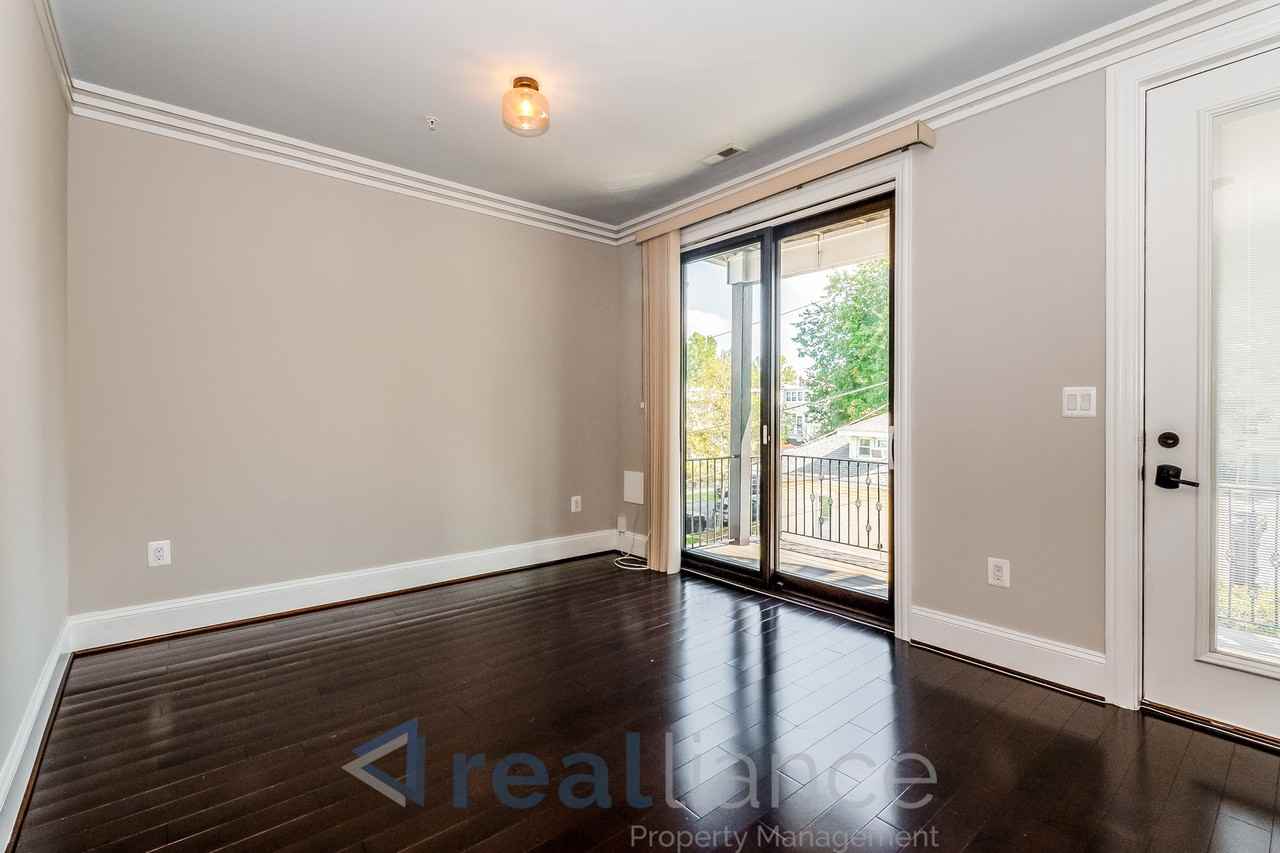 4527 Georgia Ave Nw #2 - Photo 4 of 14