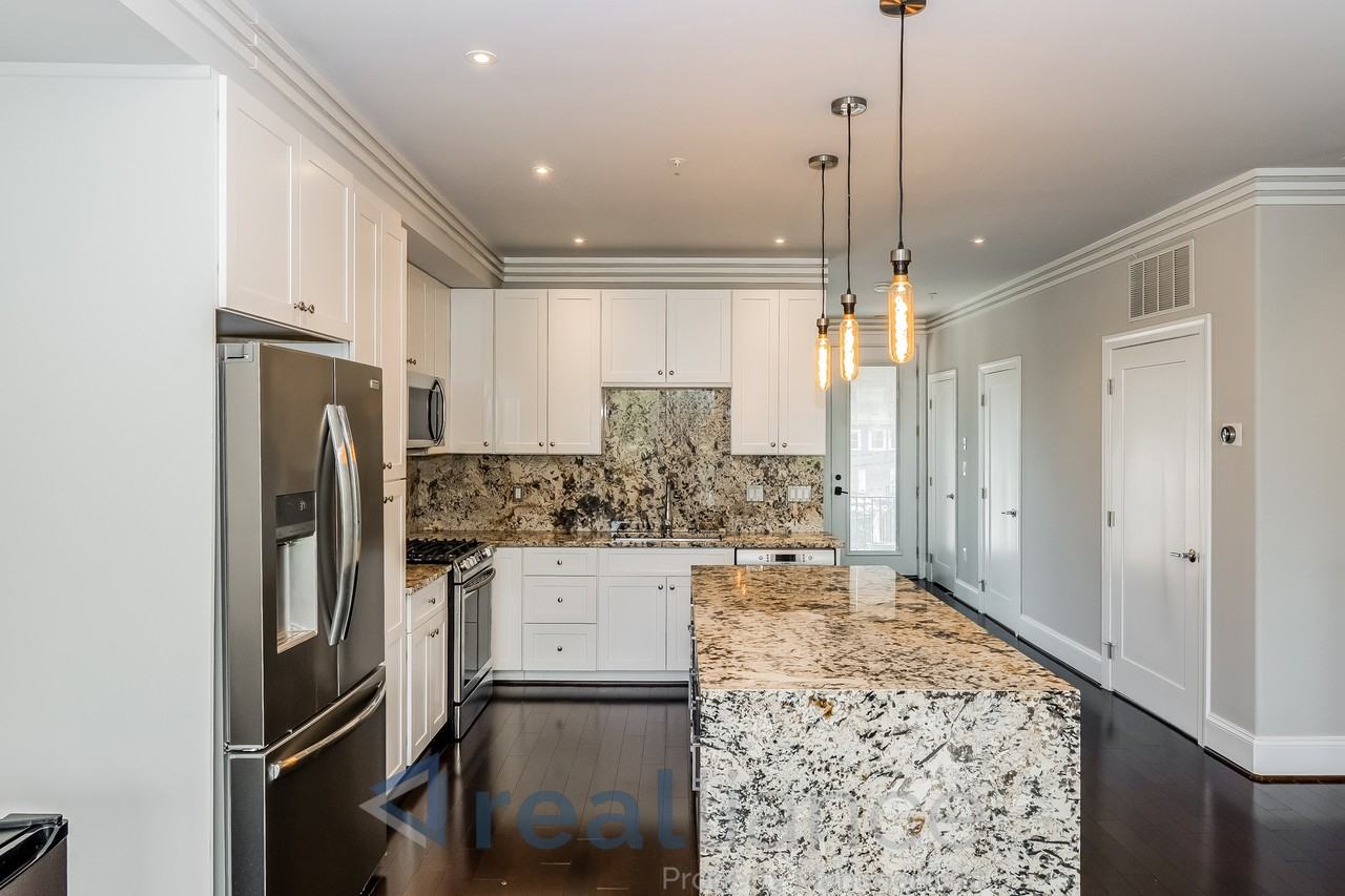 4527 Georgia Ave Nw #2 - Photo 6 of 14