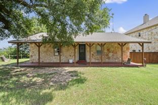 1233 Range Rd - Photo 1 of 1