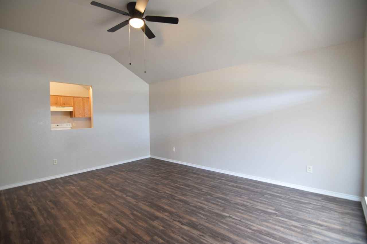 4404 July Dr - Photo 7 of 17