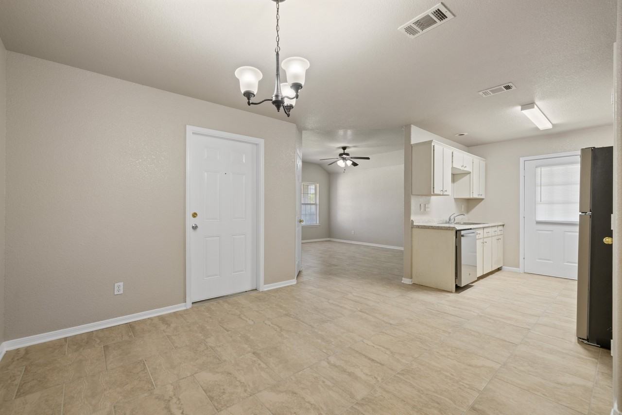 1613 Ute Trl - Photo 7 of 24