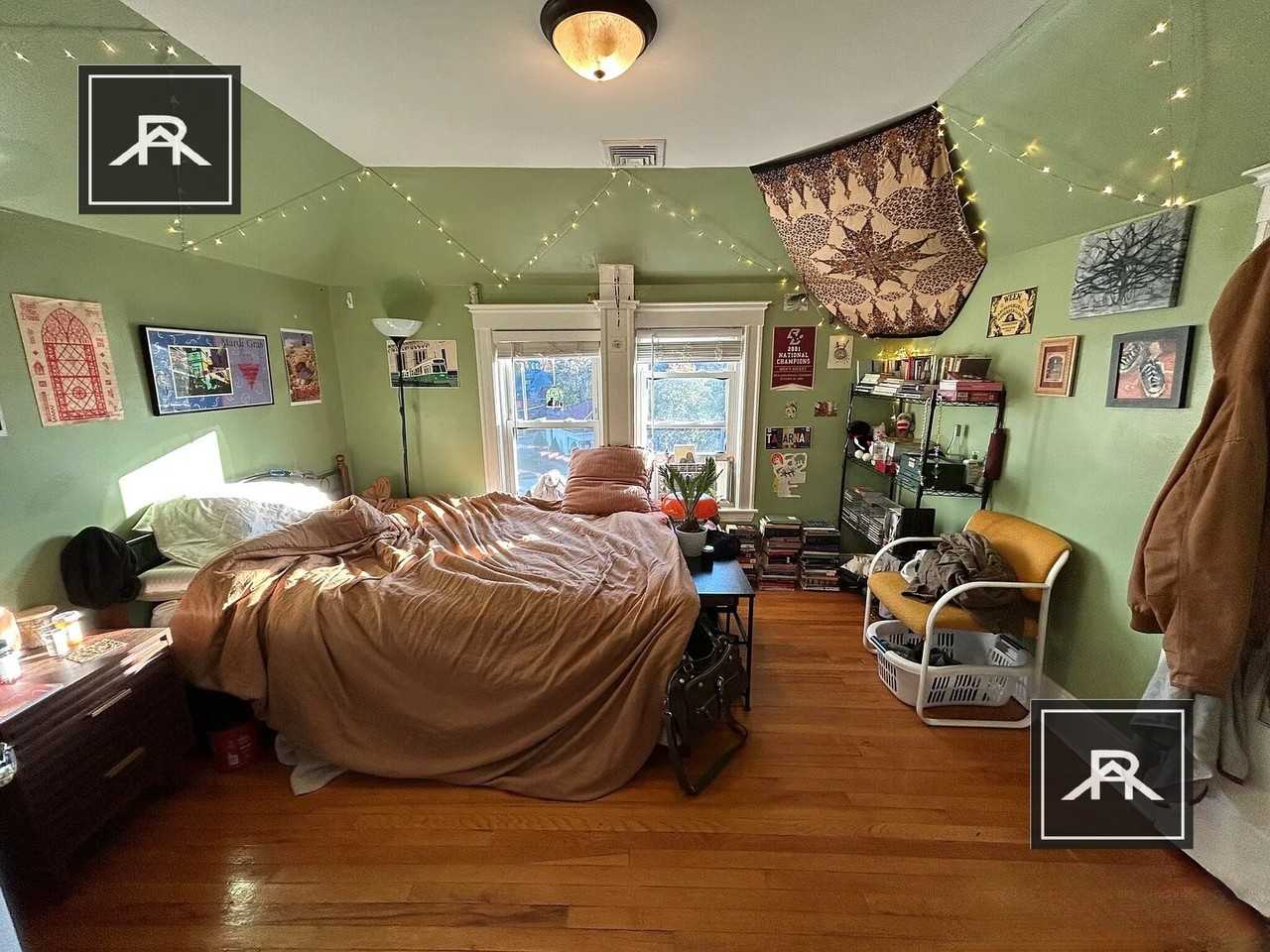 236 Commonwealth Ave #2 - Photo 3 of 10