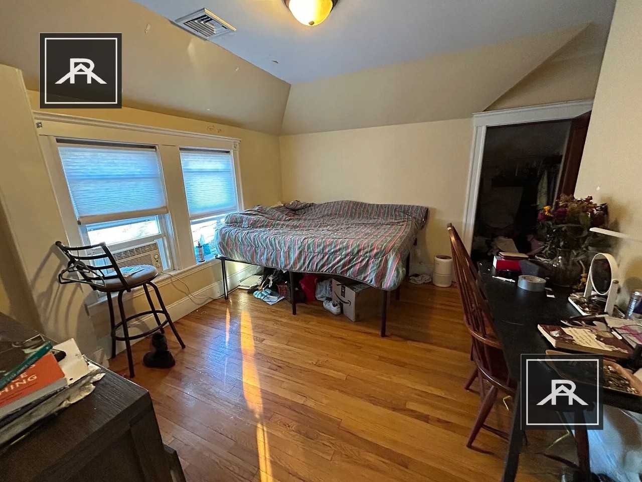 236 Commonwealth Ave #2 - Photo 6 of 10