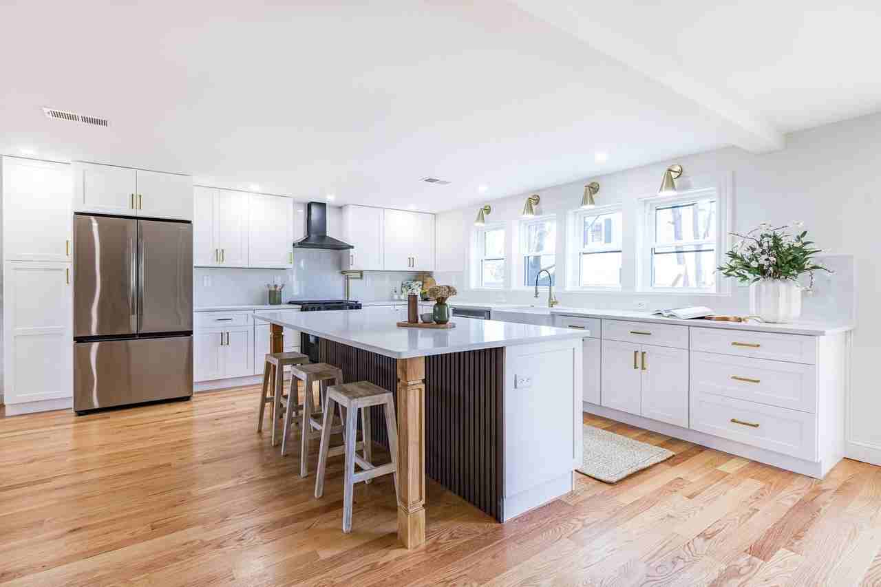 36 Waverly Pl #2 - Photo 3 of 15