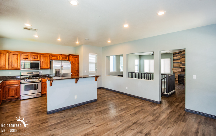 9509 Summer Furnace St - Photo 3 of 17