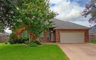 907 Scoffield Dr - Photo 1 of 1