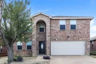 621 Almandora Dr - Photo 1 of 1