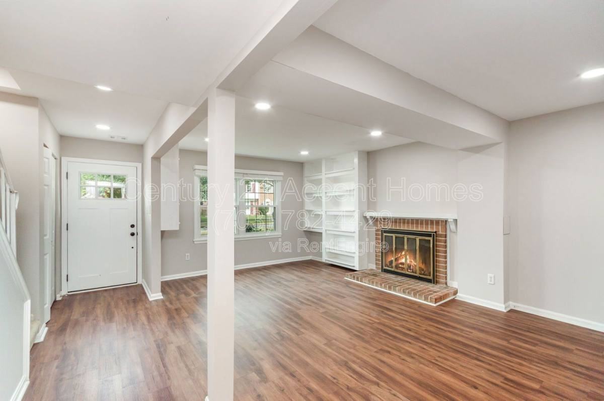 6613 Deer Gap Court - Photo 4 of 10