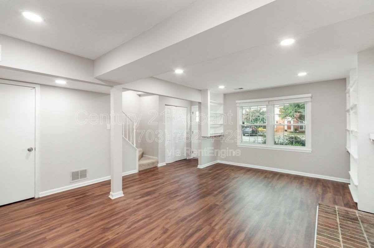 6613 Deer Gap Court - Photo 5 of 10