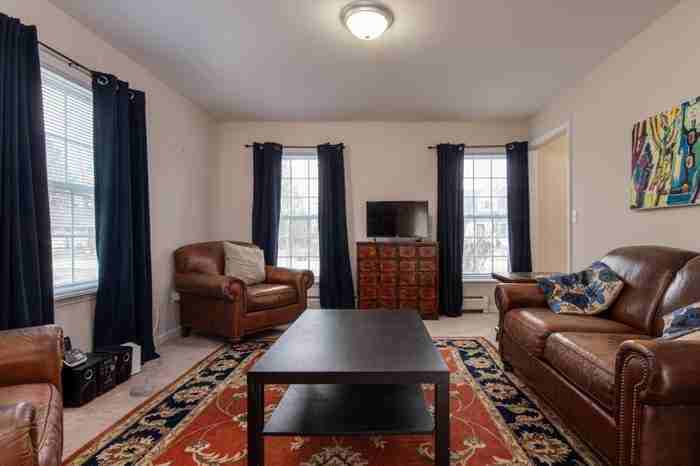 6 Emeritus St #6 - Photo 3 of 25