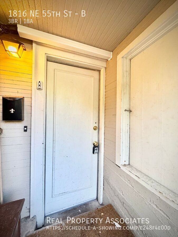 1816 Ne 55th St #B - Photo 2 of 22