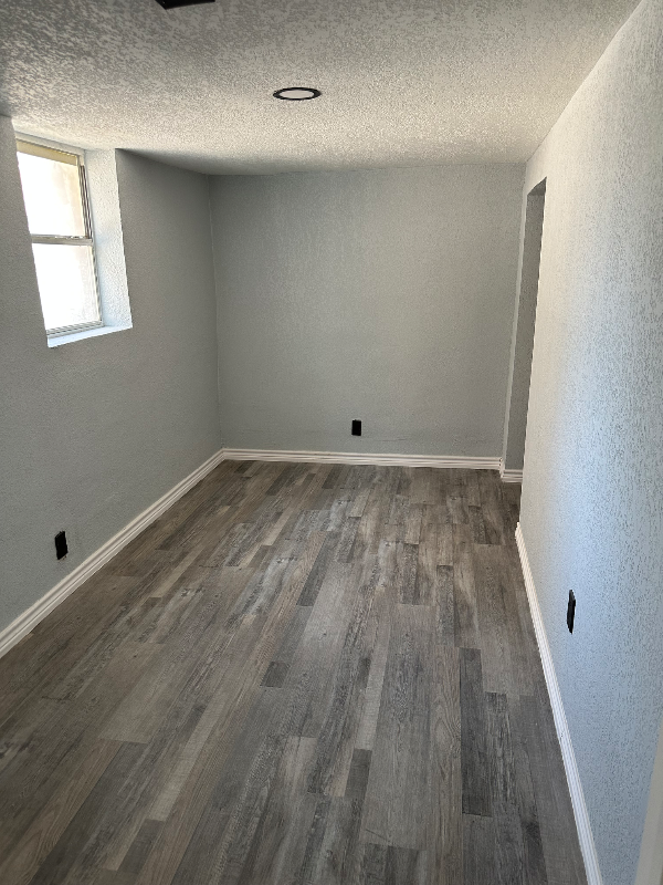 809 Newman St #1 - Photo 3 of 8