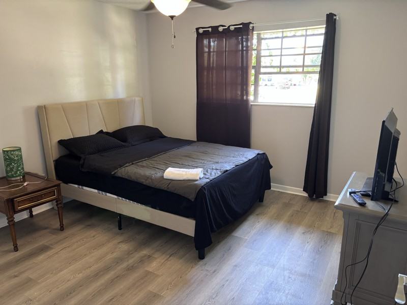 7541 Coleridge Rd - Photo 2 of 19