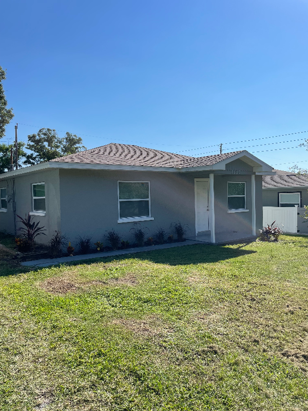 1409 Franklin St - Photo 2 of 12