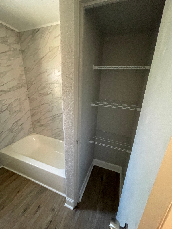 1409 Franklin St - Photo 7 of 12