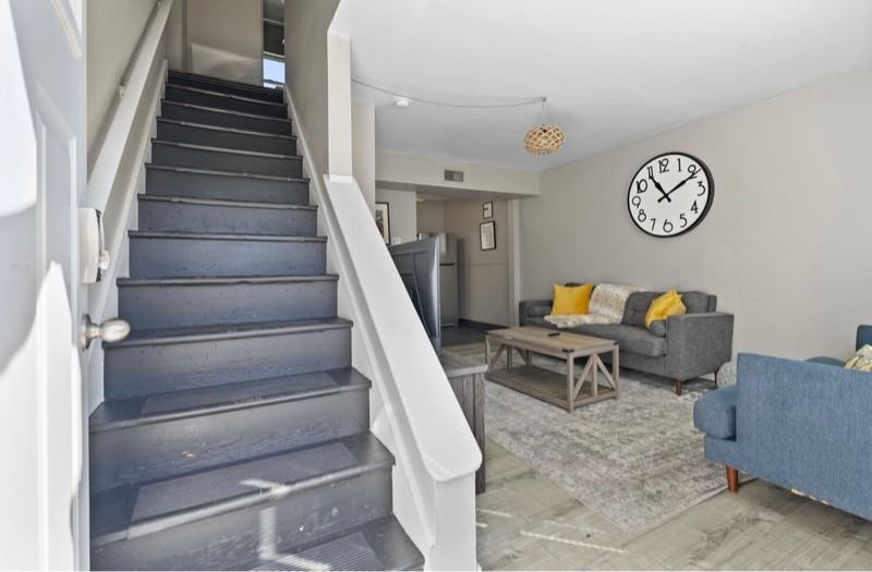 482 East Norwich Avenue #C - Photo 2 of 20