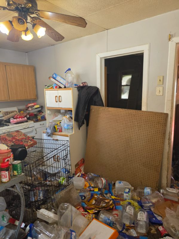 2504A Denver St - Photo 7 of 19