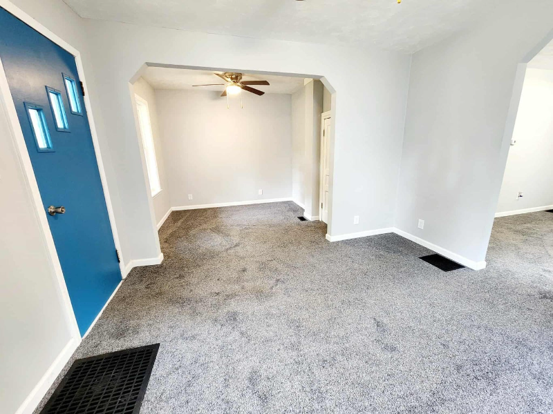 353 N Forbes St - Photo 2 of 17
