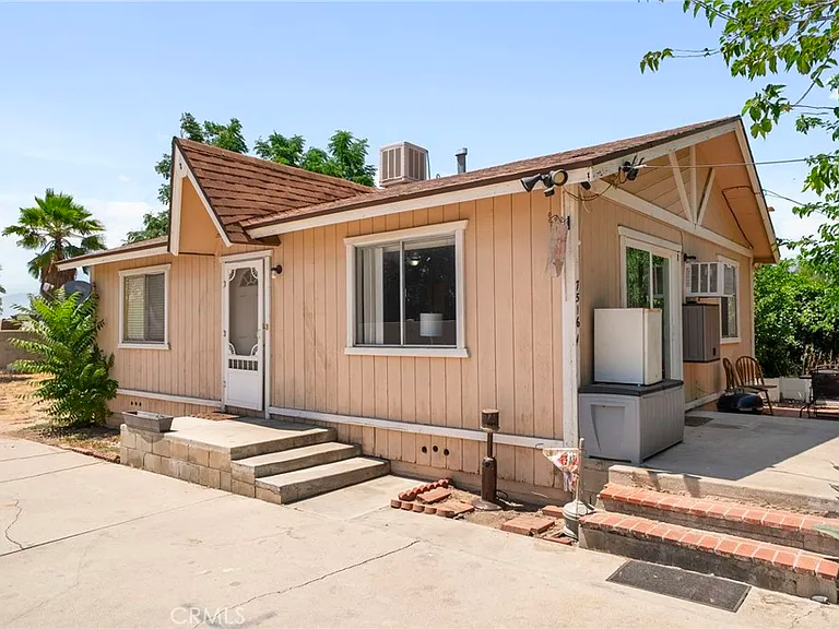 7516 Valaria Dr - Photo 2 of 14