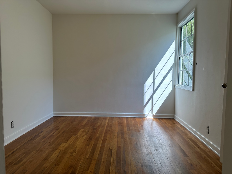 1858 North Kingsley Drive #1858 - Photo 6 of 12