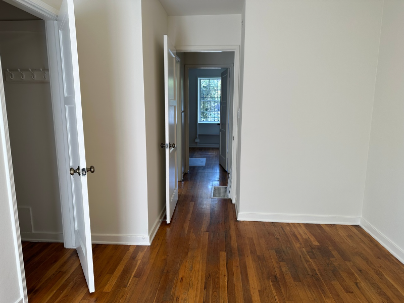 1858 North Kingsley Drive #1858 - Photo 7 of 12