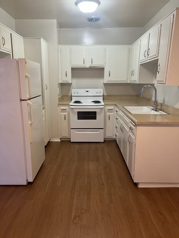 5422 Quakertown Avenue #215 - Photo 5 of 13