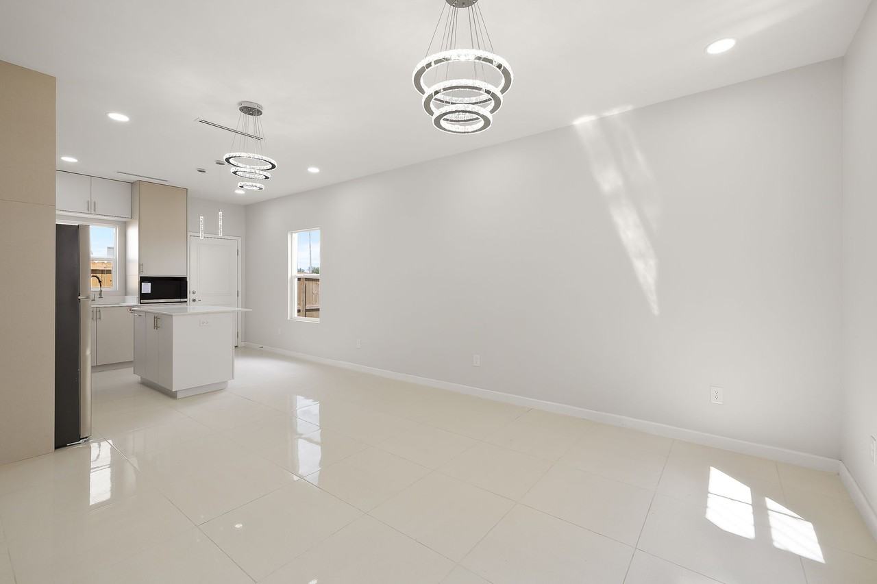 4512 Larkspur Ave #3 - Photo 6 of 13