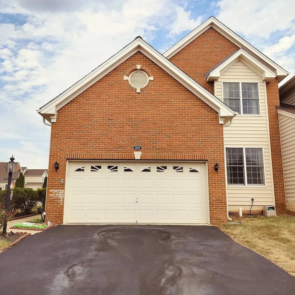 22908 N Brown Sq #22908 - Photo 2 of 28