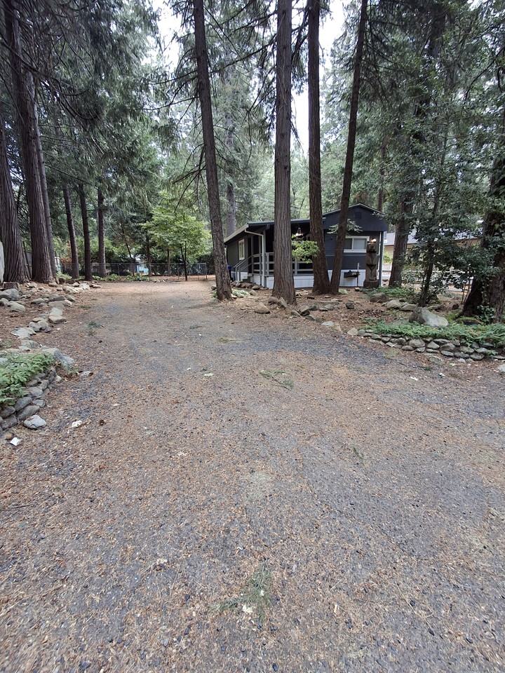 14820 Glenwood Dr #NA - Photo 2 of 13