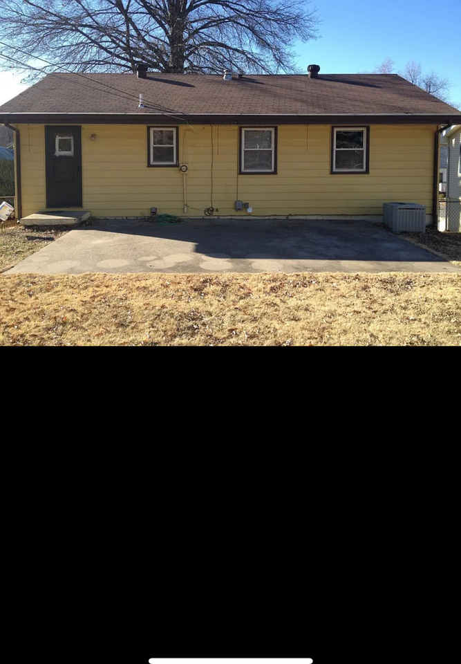 4005 N Jackson Ave #NA - Photo 2 of 14