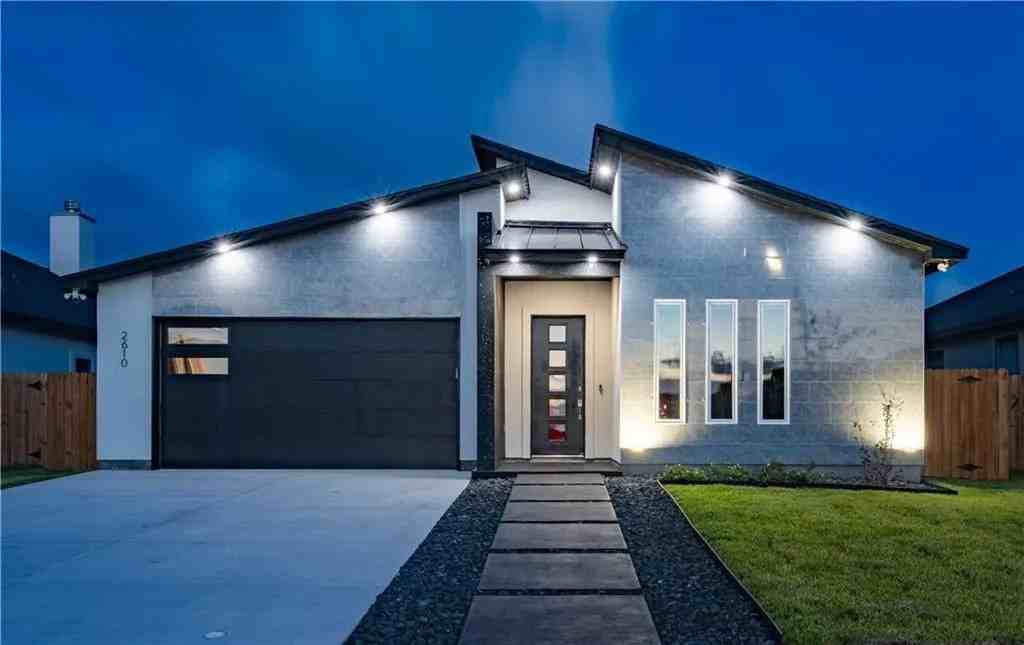 2610 Lady Andrea Dr #NA - Photo 2 of 40